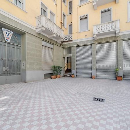 Lovely Apartment In Milano-Porta Romana W/ Balcony Kültér fotó